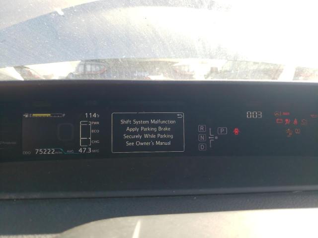 JTDKARFP8H3066515 - 2017 TOYOTA PRIUS PRIM 银色 照片 9