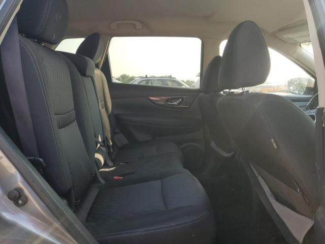 KNMAT2MV2HP577998 - 2017 NISSAN ROGUE S ნაცრისფერი ფოტო 11