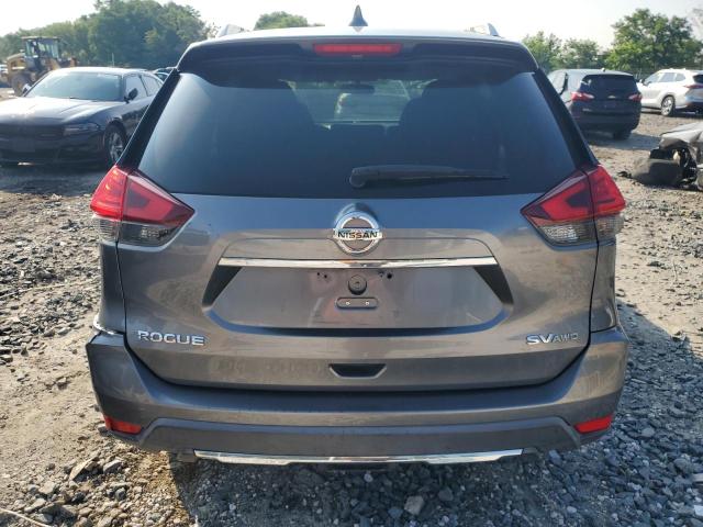 KNMAT2MV2HP577998 - 2017 NISSAN ROGUE S ნაცრისფერი ფოტო 6