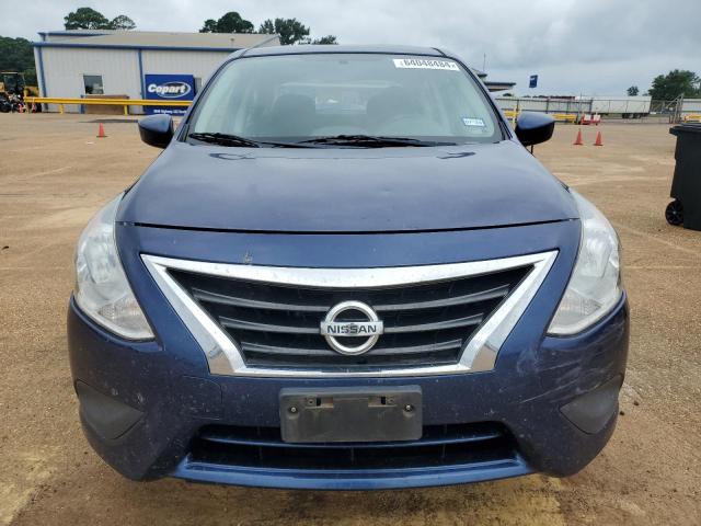 3N1CN7AP7JL859001 - 2018 NISSAN VERSA S BLUE photo 5