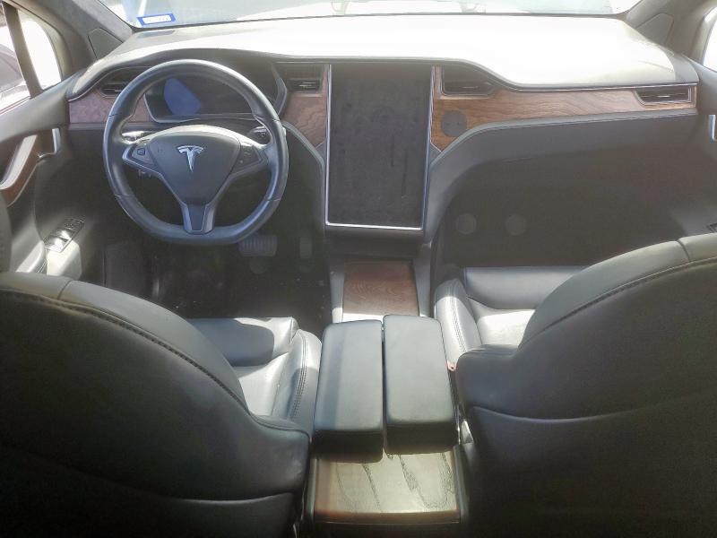 5YJXCBE25LF305236 - 2020 TESLA MODEL X 灰色 照片 8