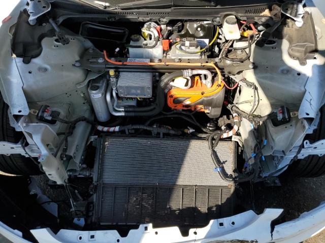 5YJ3E1EA5SF888853 - 2025 TESLA MODEL 3 WHITE photo 11