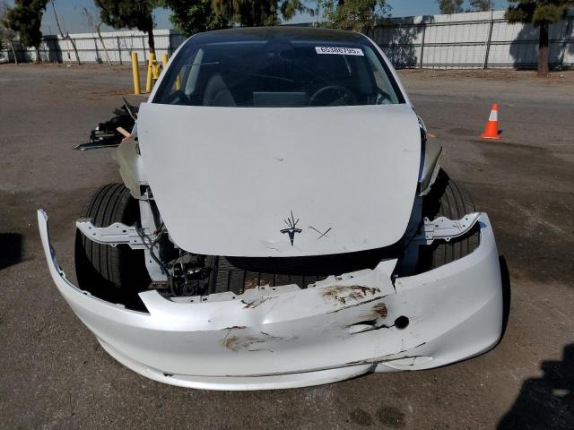 5YJ3E1EA5SF888853 - 2025 TESLA MODEL 3 WHITE photo 5