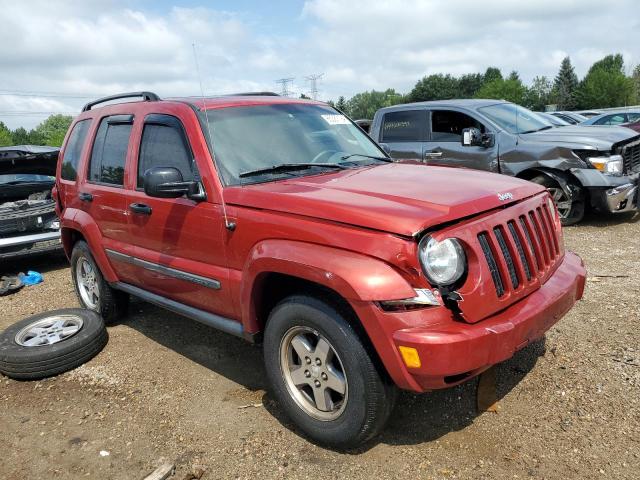 1J4GK38K85W689526 - 2005 JEEP LIBERTY RENEGADE RED photo 4