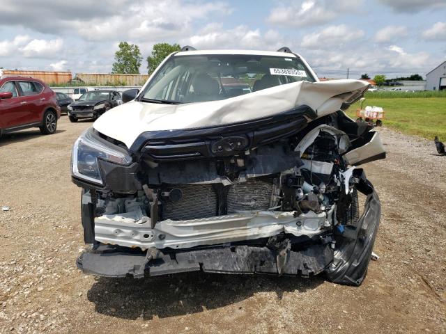 JF2SKACC4NH465597 - 2022 SUBARU FORESTER 白色 照片 5