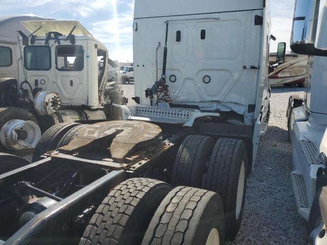 3AKJHHFG8PSNZ6870 - 2023 FREIGHTLINER CASCADIA 1 WHITE photo 4