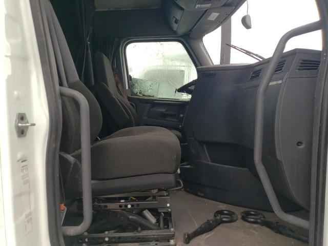 3AKJHHFG8PSNZ6870 - 2023 FREIGHTLINER CASCADIA 1 WHITE photo 5