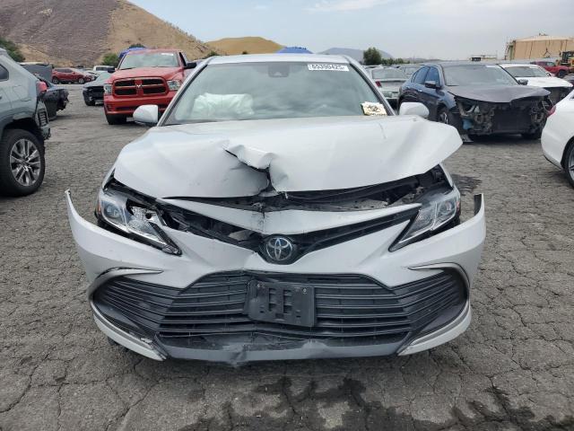 4T1R11AK2PU124327 - 2023 TOYOTA CAMRY LE GRAY photo 5