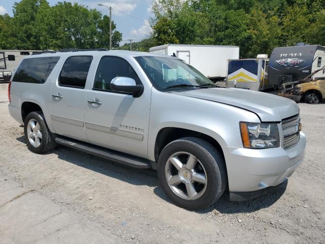 1GNSKJE74ER143879 - 2014 CHEVROLET SUBURBAN K1500 LT SILVER photo 4