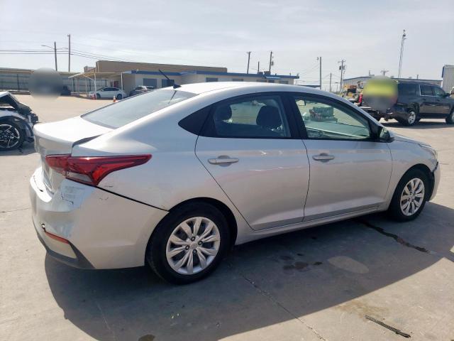 3KPC24A64ME129051 - 2021 HYUNDAI ACCENT SE 银色 照片 3