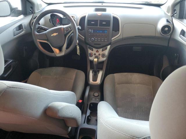 1G1JA5SH4F4175315 - 2015 CHEVROLET SONIC LS ვერცხლისფერი ფოტო 8