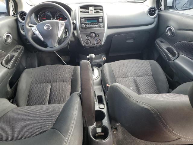 3N1CN7AP0JL851838 - 2018 NISSAN VERSA S WHITE photo 8