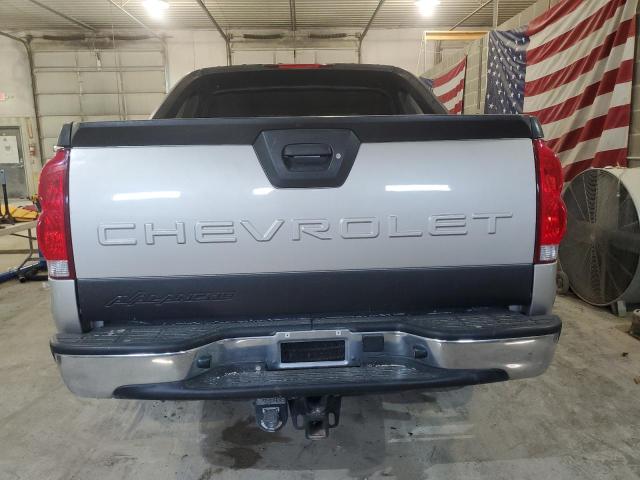 3GNEC12Z55G154518 - 2005 CHEVROLET AVALANCHE C1500 GRAY photo 6