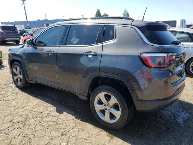 3C4NJCBBXJT339243 - 2018 JEEP COMPASS LATITUDE GRAY photo 2