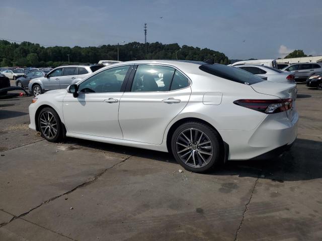 4T1FZ1AK2RU098942 - 2024 TOYOTA CAMRY XLE WHITE photo 2