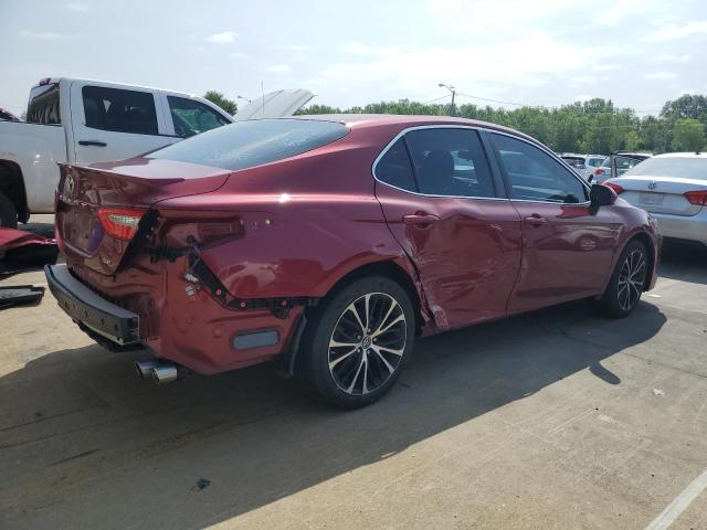 4T1B11HK8JU618304 - 2018 TOYOTA CAMRY L BURGUNDY photo 3