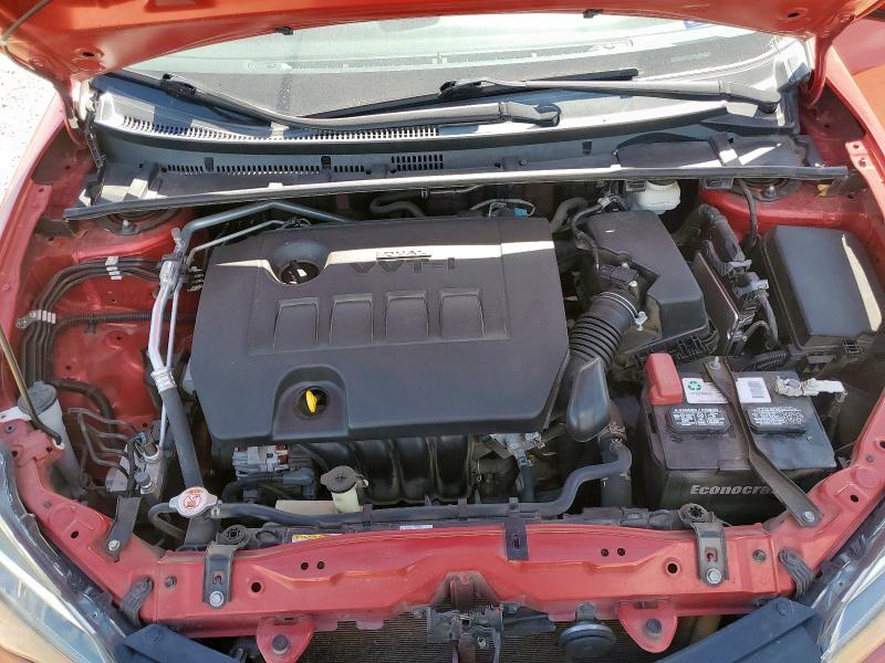 5YFBURHE2KP930945 - 2019 TOYOTA COROLLA L RED photo 11