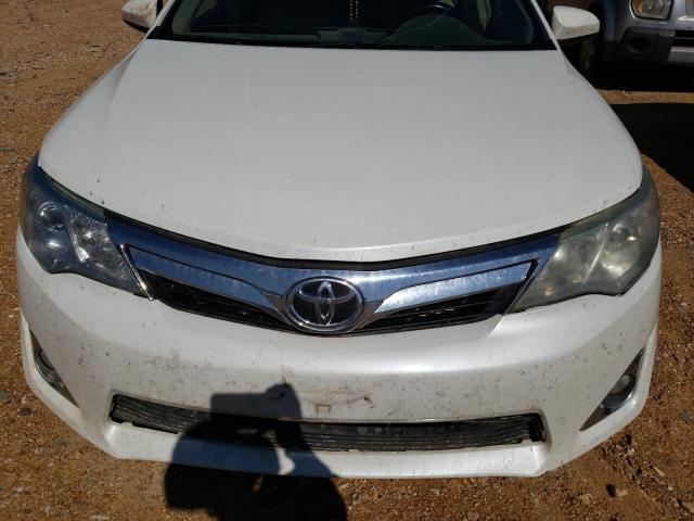 4T1BK1FK6EU553328 - 2014 TOYOTA CAMRY SE WHITE photo 11