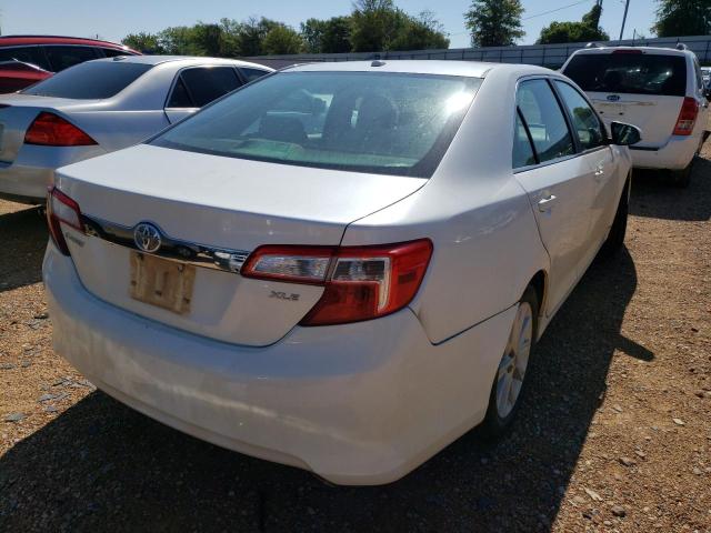 4T1BK1FK6EU553328 - 2014 TOYOTA CAMRY SE WHITE photo 3