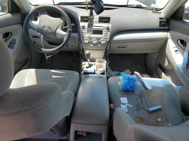 4T4BF3EK0AR046975 - 2010 TOYOTA CAMRY BASE Մոխրագույն լուսանկար 8