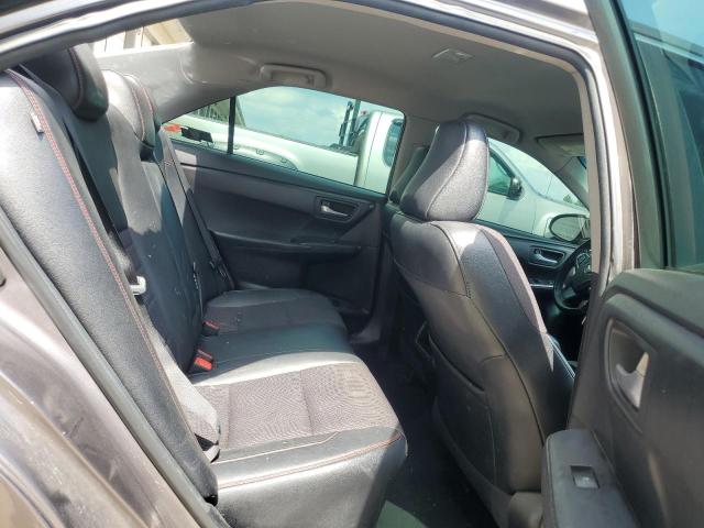 4T1BF1FK9HU406770 - 2017 TOYOTA CAMRY LE GRAY photo 10