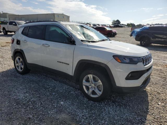 3C4NJDBN7PT505615 - 2023 JEEP COMPASS LATITUDE 白色 照片 4