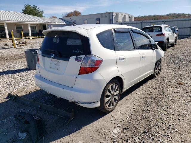 JHMGE8H5XDC010861 - 2013 HONDA FIT SPORT WHITE photo 4