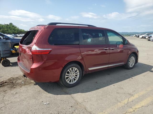 5TDYZ3DC8HS786878 - 2017 TOYOTA SIENNA XLE MAROON photo 3