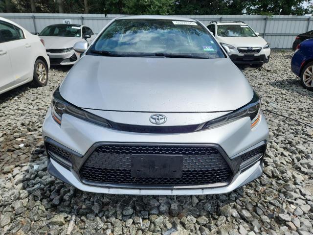JTDS4RCE1LJ034259 - 2020 TOYOTA COROLLA SE 银色 照片 5