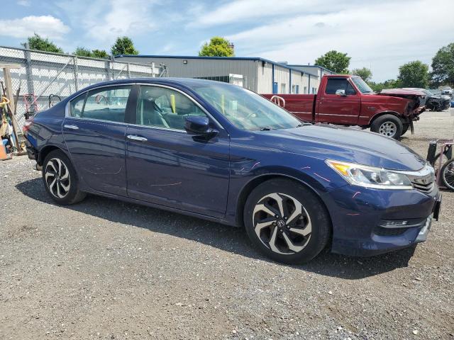 1HGCR2F74HA110799 - 2017 HONDA ACCORD EX BLUE photo 4