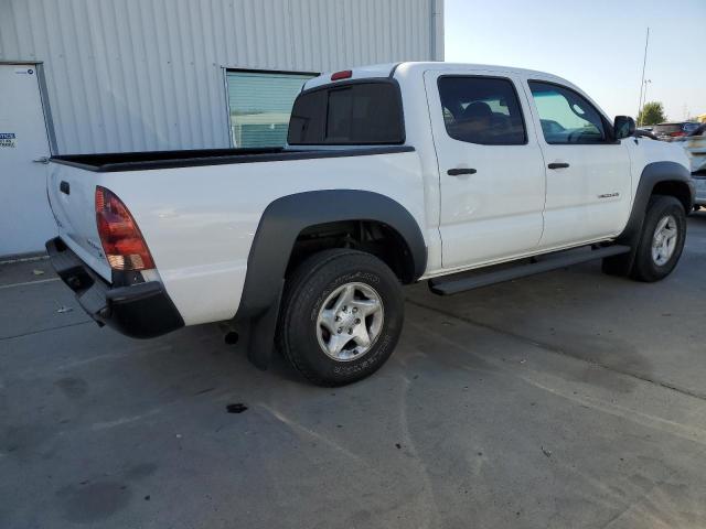 3TMJU4GN6EM156520 - 2014 TOYOTA TACOMA DOUBLE CAB PRERUNNER WHITE photo 3