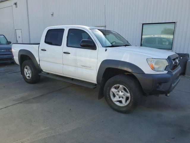 3TMJU4GN6EM156520 - 2014 TOYOTA TACOMA DOUBLE CAB PRERUNNER WHITE photo 4