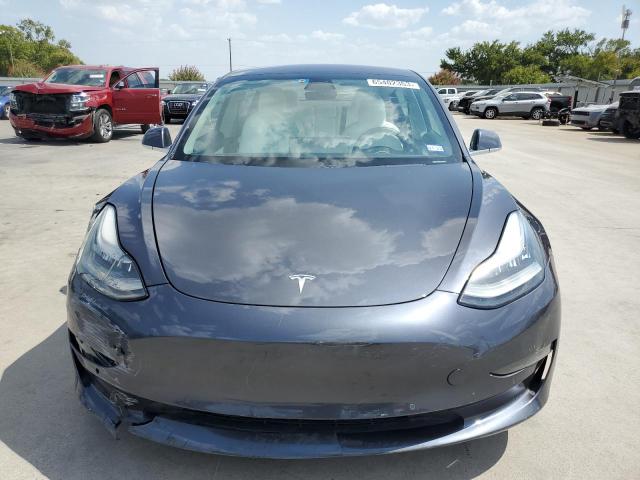 5YJ3E1EB9JF079444 - 2018 TESLA MODEL 3 GRAY photo 5