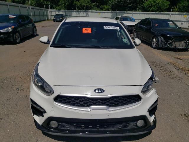 3KPF24AD7ME262902 - 2021 KIA FORTE FE WHITE photo 5