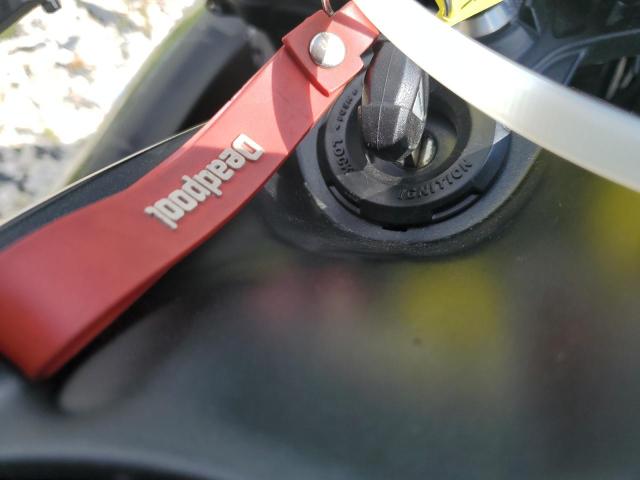 ML5EXER19SDAD9765 - 2025 KAWASAKI EX650 R Чорний фото 8