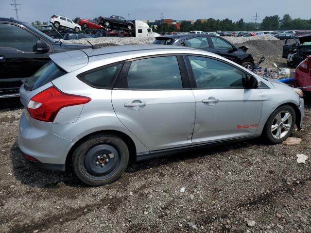 1FADP3K23EL255573 - 2014 FORD FOCUS SE SILVER photo 3