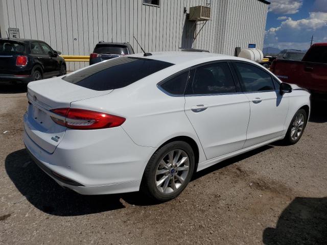 3FA6P0HD1HR294460 - 2017 FORD FUSION SE WHITE photo 3