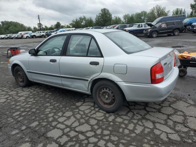 JM1BJ2223Y0304760 - 2000 MAZDA PROTEGE DX SILVER photo 2