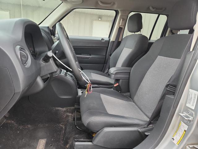 1C4NJRBB1CD576876 - 2012 JEEP PATRIOT SPORT SILVER photo 7
