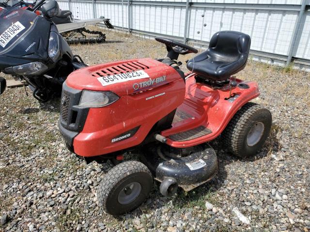 1B241B70167 - 2013 TROY MOWER RED photo 2