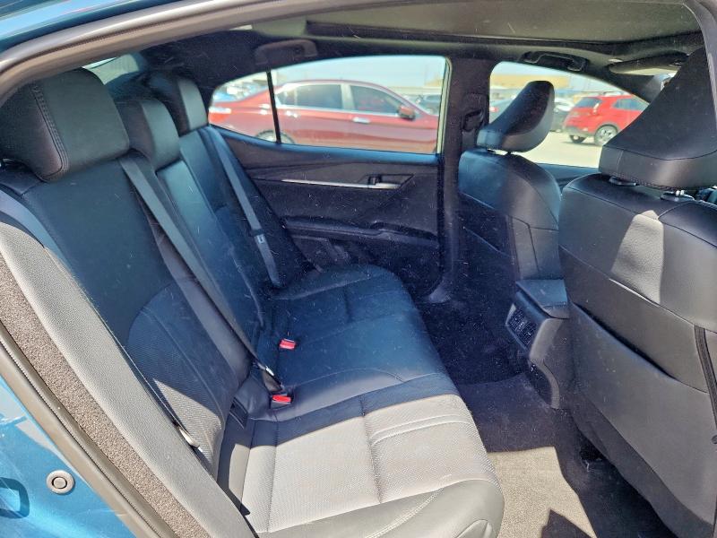 4T1DAACK5SU561867 - 2025 TOYOTA CAMRY XSE GREEN photo 10