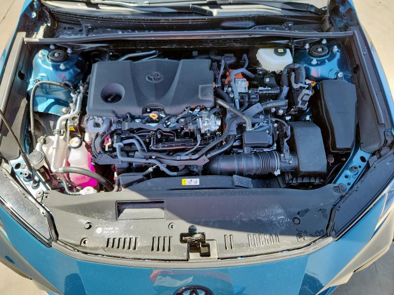 4T1DAACK5SU561867 - 2025 TOYOTA CAMRY XSE GREEN photo 11