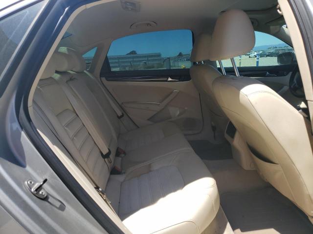 1VWCN7A38EC108160 - 2014 VOLKSWAGEN PASSAT SEL SILVER photo 10
