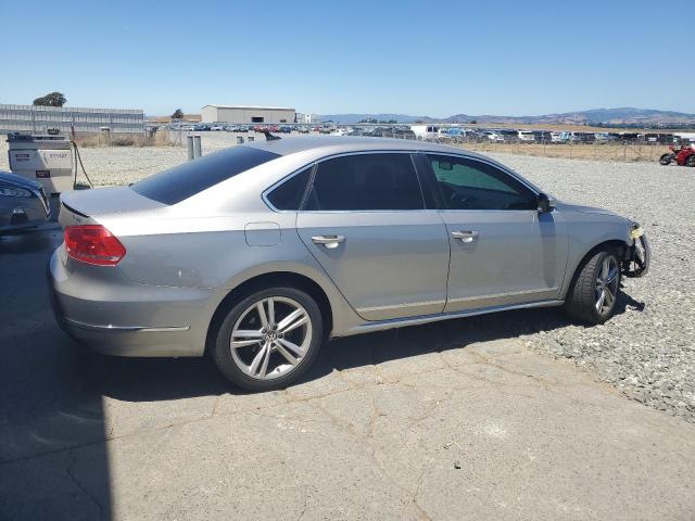 1VWCN7A38EC108160 - 2014 VOLKSWAGEN PASSAT SEL SILVER photo 3