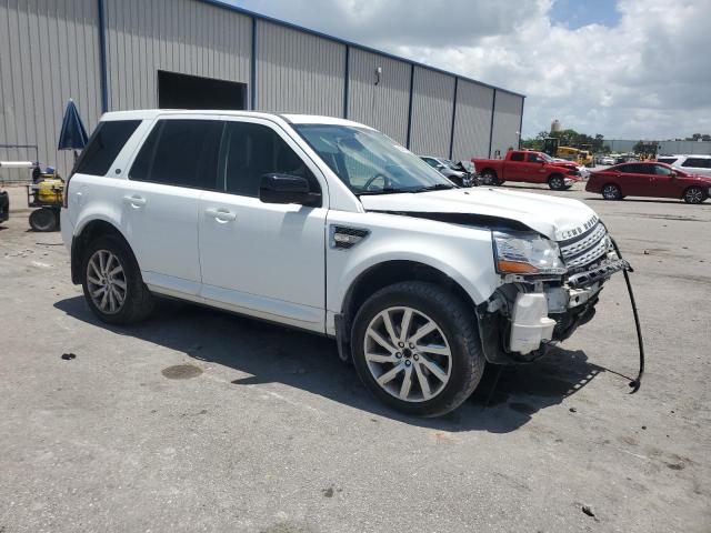 SALFT2BGXDH311989 - 2013 LAND ROVER LR2 HSE TECHNOLOGY WHITE photo 4