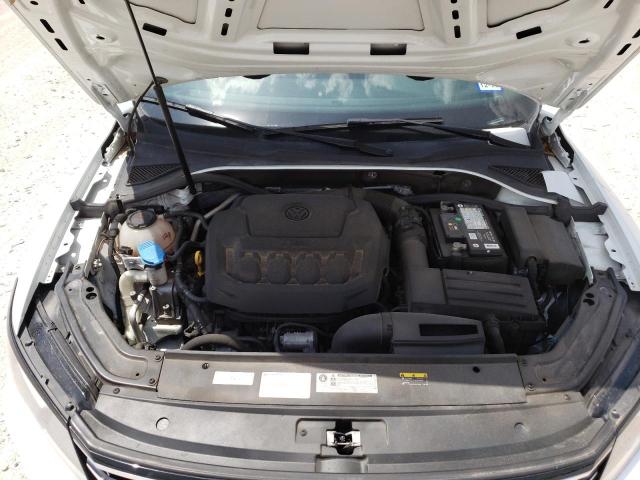 1VWLA7A39KC008981 - 2019 VOLKSWAGEN PASSAT WOLFSBURG WHITE photo 11
