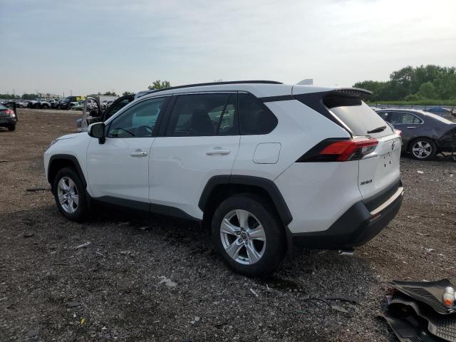 2T3P1RFV8MC238880 - 2021 TOYOTA RAV4 XLE 白色 照片 2