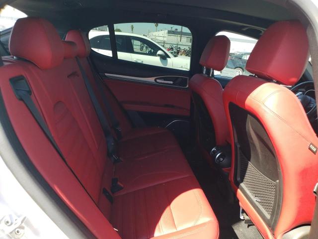 ZASPAKBN0L7C76309 - 2020 ALFA ROMEO STELVIO TI WHITE photo 11