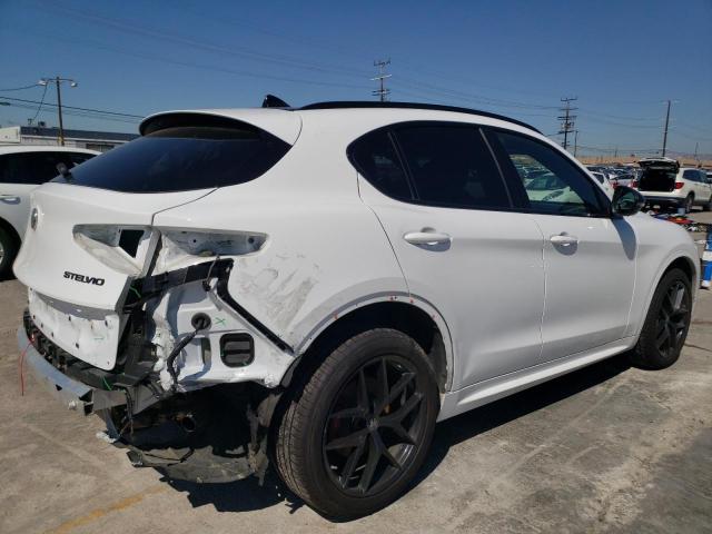 ZASPAKBN0L7C76309 - 2020 ALFA ROMEO STELVIO TI WHITE photo 3