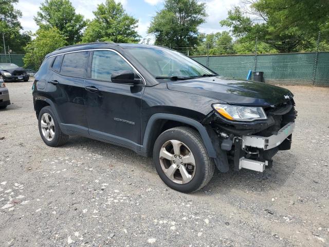 3C4NJDBB7JT282411 - 2018 JEEP COMPASS LATITUDE Noir photo 4